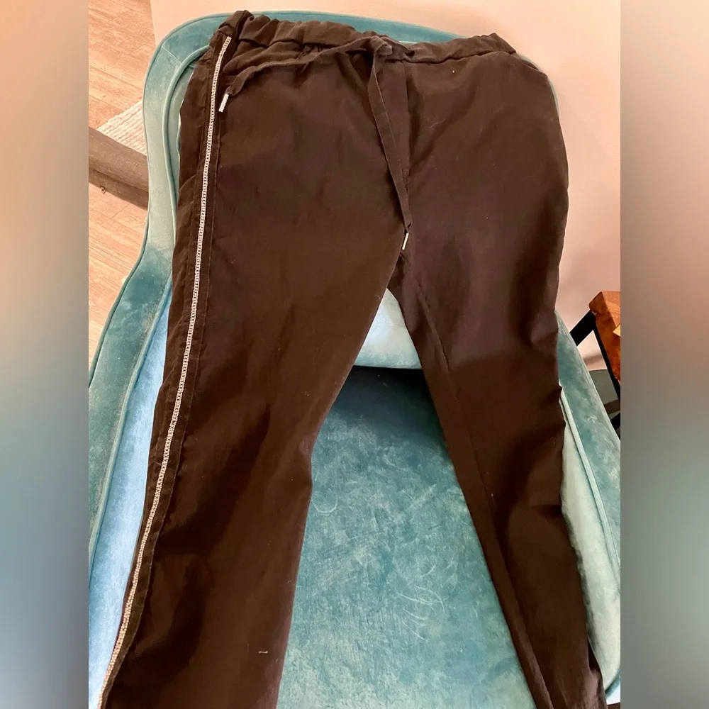 ✨ Venti6 Black Pants with Gemstone Detail - Size Medium ✨ - Picture 1 of 6